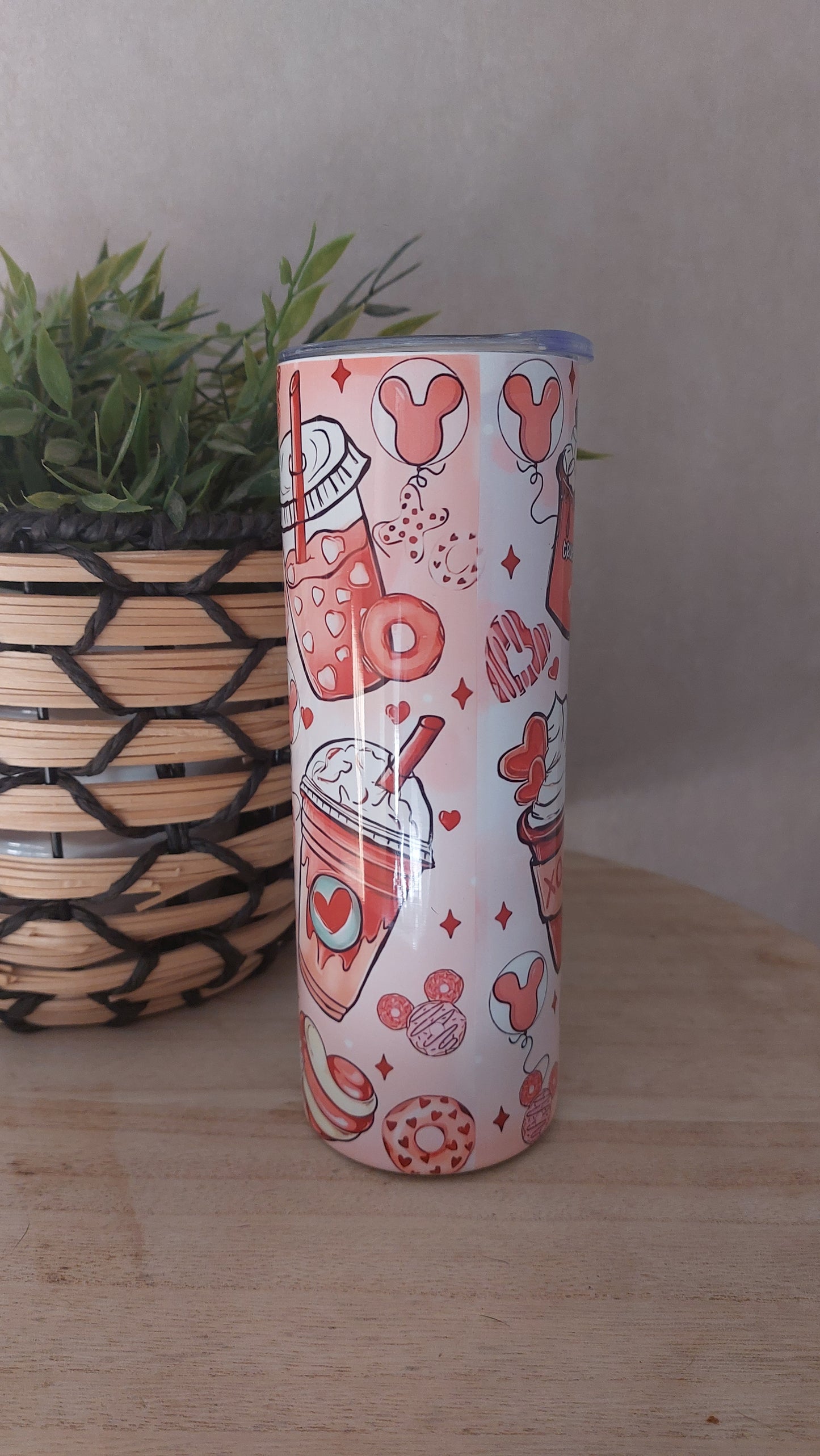 Gobelet isotherme Cafecito y chisme – Créature bleue